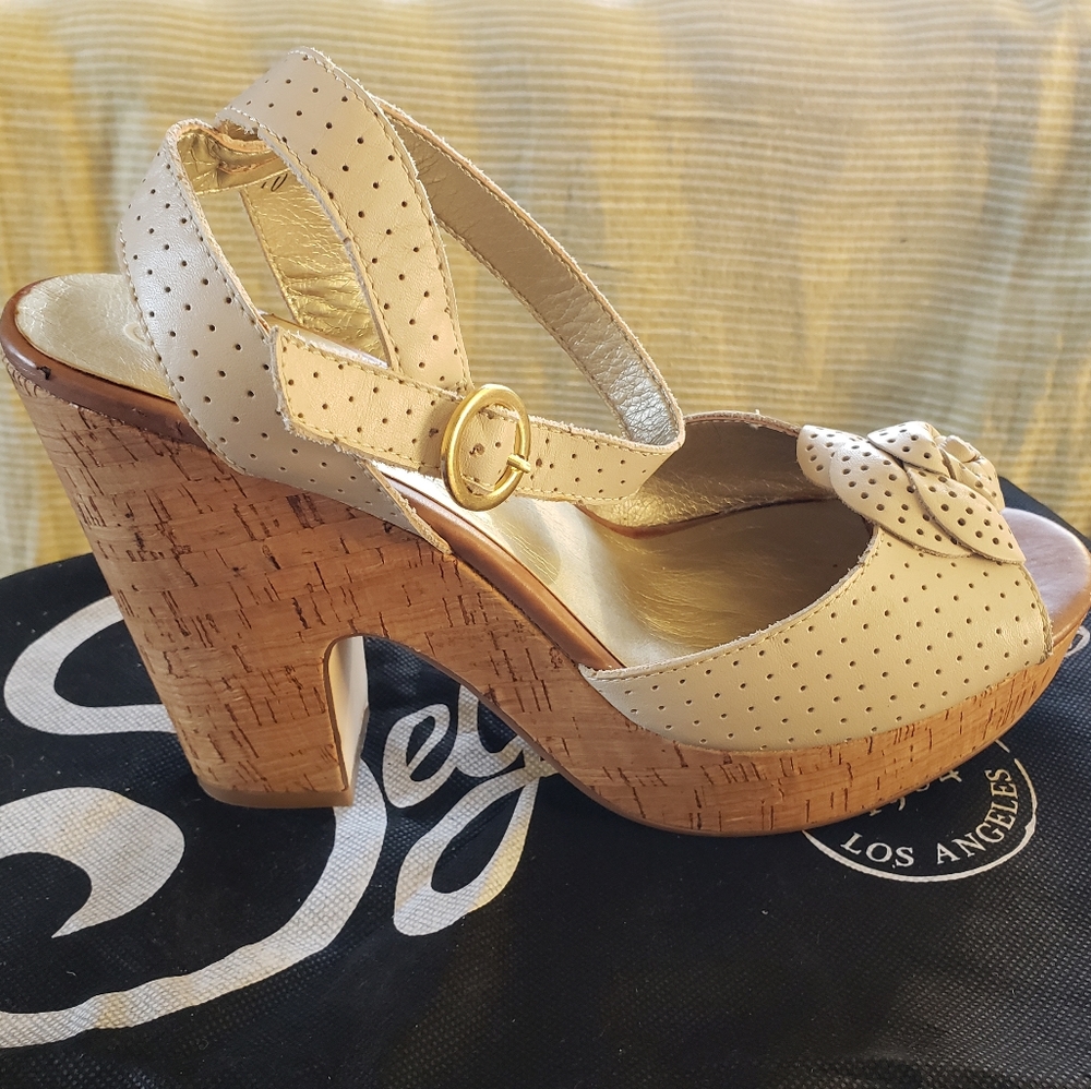 Perforated Sandal - Picture 5 of 5